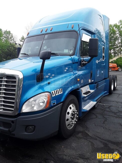 2016 Cascadia Freightliner Semi Truck New Jersey for Sale