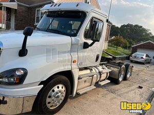 2016 Cascadia Freightliner Semi Truck Pennsylvania for Sale