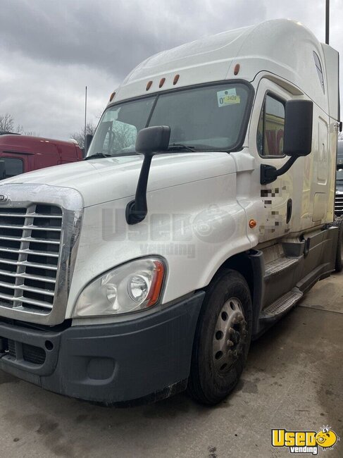 2016 Cascadia Freightliner Semi Truck Pennsylvania for Sale