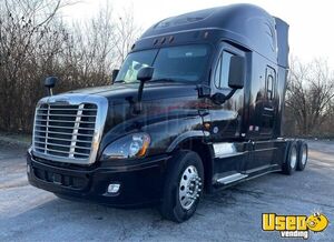 2016 Cascadia Freightliner Semi Truck Tennessee for Sale