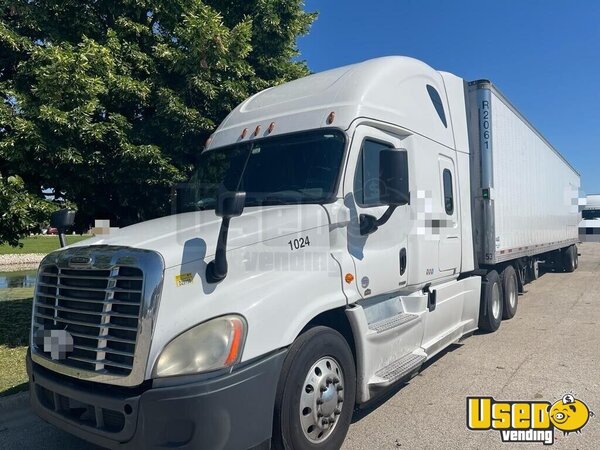 2016 Cascadia Freightliner Semi Truck Texas for Sale