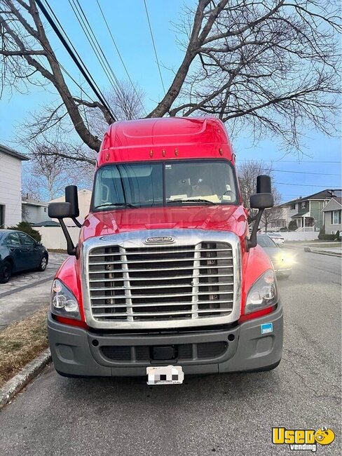 2016 Cascadia Freightliner Semi Truck Texas for Sale