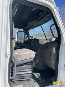 2016 Cascadia Freightliner Semi Truck Tv Kansas for Sale