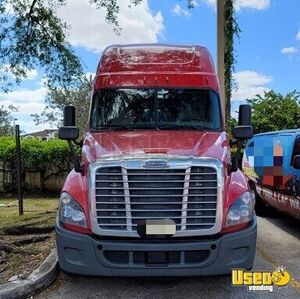 2016 Cascadia Freightliner Semi Truck Under Bunk Storage Florida for Sale