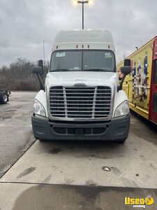 2016 Cascadia Freightliner Semi Truck Under Bunk Storage Pennsylvania for Sale