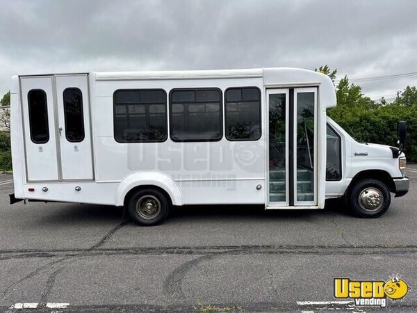 2016 E350 Non-cdl Wheelchair Shuttle Bus Shuttle Bus New York Gas Engine for Sale