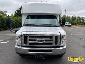 2016 E350 Non-cdl Wheelchair Shuttle Bus Shuttle Bus Wheelchair Lift New York Gas Engine for Sale