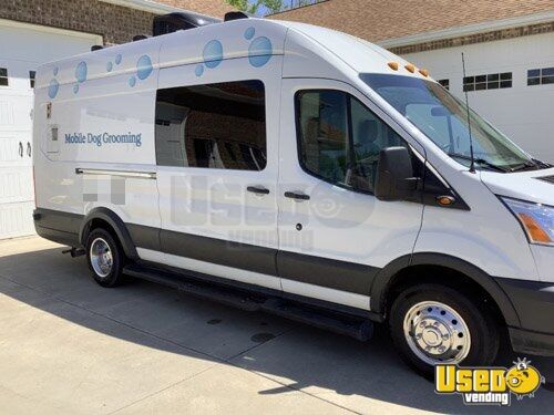 2016 E350hd Mobile Pet Grooming Van Pet Care / Veterinary Truck Ohio Gas Engine for Sale