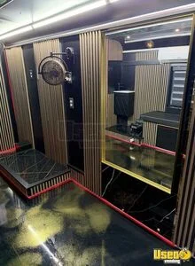 2016 E450 Mobile Hair & Nail Salon Truck Hand-washing Sink Florida Gas Engine for Sale