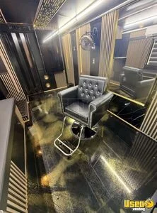 2016 E450 Mobile Hair & Nail Salon Truck Restroom Florida Gas Engine for Sale