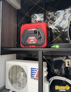 2016 E450 Mobile Hair & Nail Salon Truck Toilet Florida Gas Engine for Sale