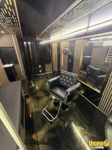 2016 E450 Mobile Hair & Nail Salon Truck Transmission - Automatic Florida Gas Engine for Sale