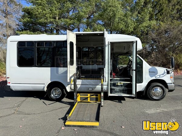 2016 E450 Wheelchair Eldorado Non-cdl Shuttle Bus Shuttle Bus New York Gas Engine for Sale