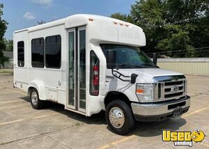 2016 Econoline Shuttle Bus Missouri Gas Engine for Sale