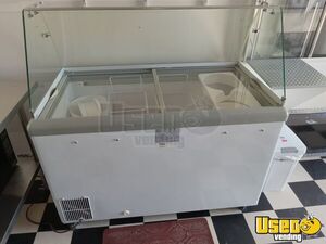 2016 Expedition Ice Cream Trailer Microwave Arizona for Sale