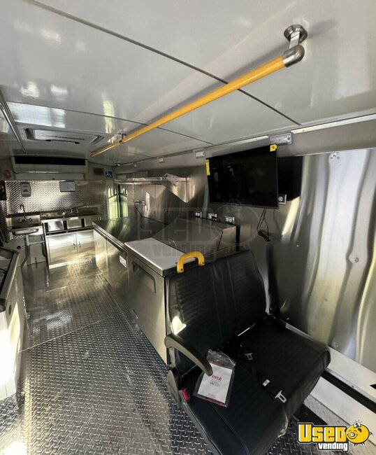 2016 Express Ice Cream Truck Exterior Customer Counter Florida Gas Engine for Sale