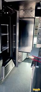 2016 F-550 Kitchen Food Truck All-purpose Food Truck Deep Freezer California Gas Engine for Sale