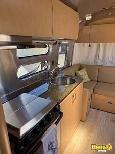 2016 Flying Cloud 28 Airstream Additional 1 California for Sale