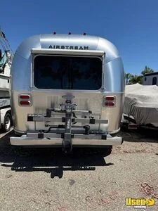 2016 Flying Cloud 28 Airstream Electrical Outlets California for Sale