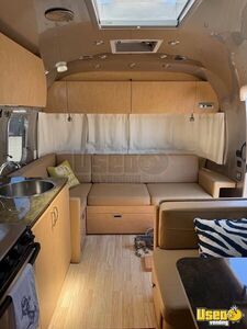 2016 Flying Cloud 28 Airstream Tv California for Sale