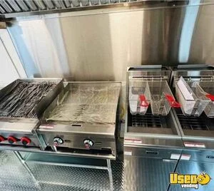 2016 Food Truck All-purpose Food Truck Diamond Plated Aluminum Flooring Tennessee Gas Engine for Sale