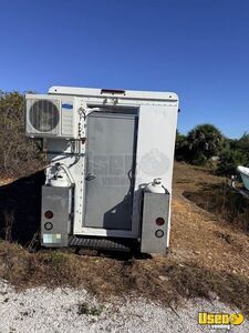 2016 Food Truck All-purpose Food Truck Insulated Walls Florida Diesel Engine for Sale