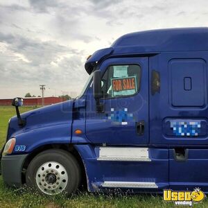 2016 Freightliner Semi Truck 4 Missouri for Sale