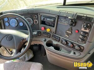 2016 Freightliner Semi Truck 4 Texas for Sale