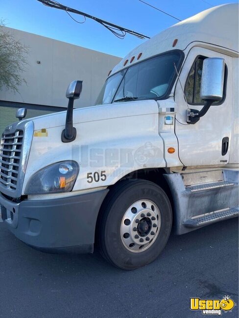 2016 Freightliner Semi Truck Arizona for Sale