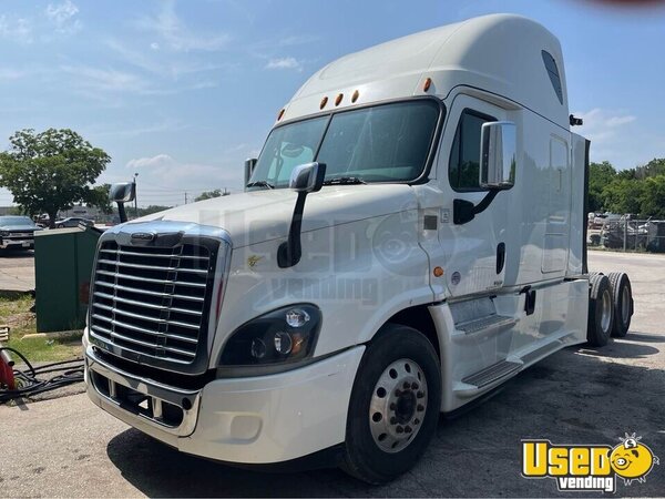 2016 Freightliner Semi Truck Texas for Sale