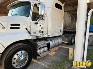 2016 Mack Semi Truck New Jersey for Sale