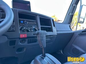 2016 Mobile Boutique Truck Mobile Boutique Transmission - Automatic Minnesota Gas Engine for Sale