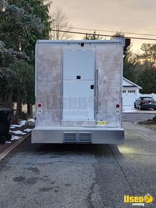 2016 Mt 45 Coffee & Beverage Truck Exterior Customer Counter New Jersey Diesel Engine for Sale