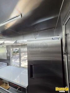 2016 Mt4 Ice Cream Truck Diamond Plated Aluminum Flooring New Jersey Diesel Engine for Sale