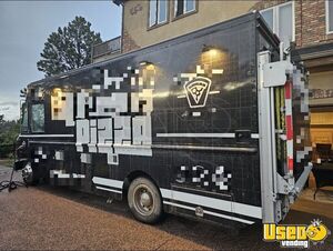 2016 Mt45 Pizza Food Truck Stainless Steel Wall Covers Colorado Diesel Engine for Sale