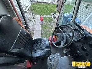 2016 Mt55 All-purpose Food Truck Interior Lighting Illinois Diesel Engine for Sale