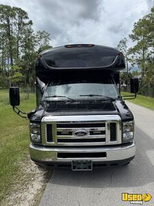 2016 Shuttle Bus Mobile Hair & Nail Salon Truck Bathroom Florida Gas Engine for Sale