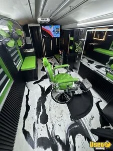 2016 Shuttle Bus Mobile Hair & Nail Salon Truck Sound System Florida Gas Engine for Sale