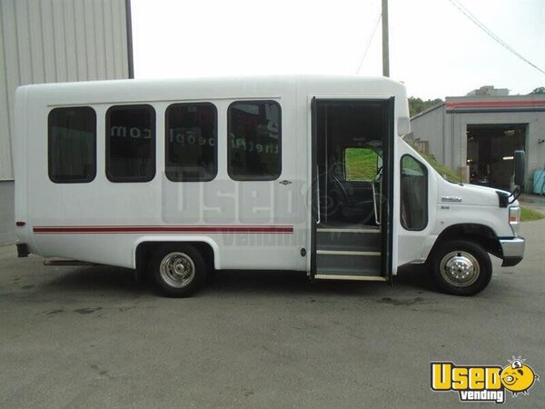 2016 Shuttle Bus Shuttle Bus Tennessee Gas Engine for Sale