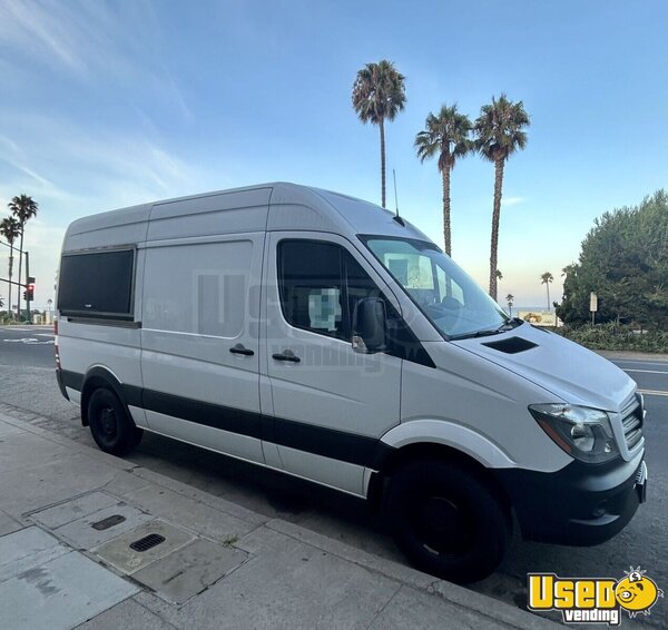 2016 Sprinter Coffee & Beverage Truck California Diesel Engine for Sale