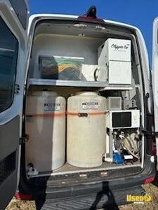 2016 Sprinter Van Pet Care / Veterinary Truck Diamond Plated Aluminum Flooring Florida Diesel Engine for Sale
