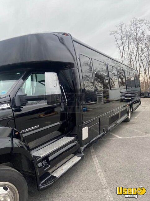 2016 Starcraft Shuttle Bus New York Diesel Engine for Sale