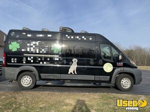 2016 Ultra Groomer Pet Care / Veterinary Truck Air Conditioning New York Gas Engine for Sale