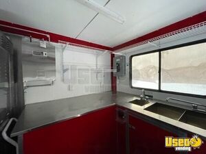 2016 Uxt-8.524ta70 Food Trailer Kitchen Food Trailer Hot Water Heater Ontario for Sale