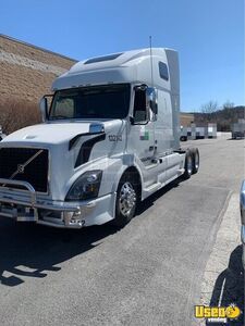 2016 Vnl Volvo Semi Truck 4 Pennsylvania for Sale