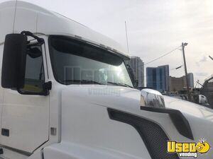 2016 Vnl Volvo Semi Truck Freezer Nevada for Sale