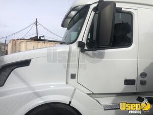 2016 Vnl Volvo Semi Truck Fridge Nevada for Sale