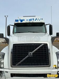 2016 Vnl Volvo Semi Truck Fridge New York for Sale