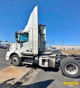 2016 Vnl Volvo Semi Truck Pennsylvania for Sale