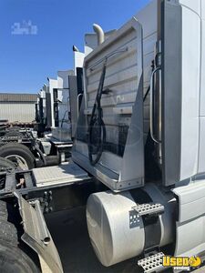 2016 Vnr Volvo Semi Truck 4 California for Sale